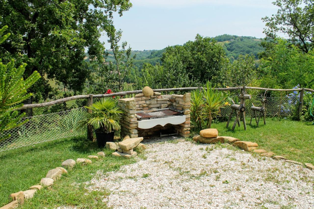 La Rupe Del Falco Monteciccardo Buitenkant foto